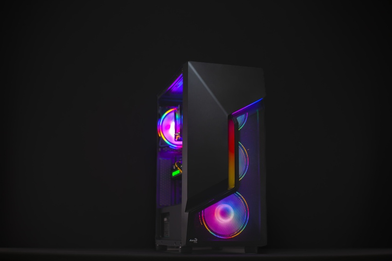 Intel Core i3-10100F / RTX3050 8GB