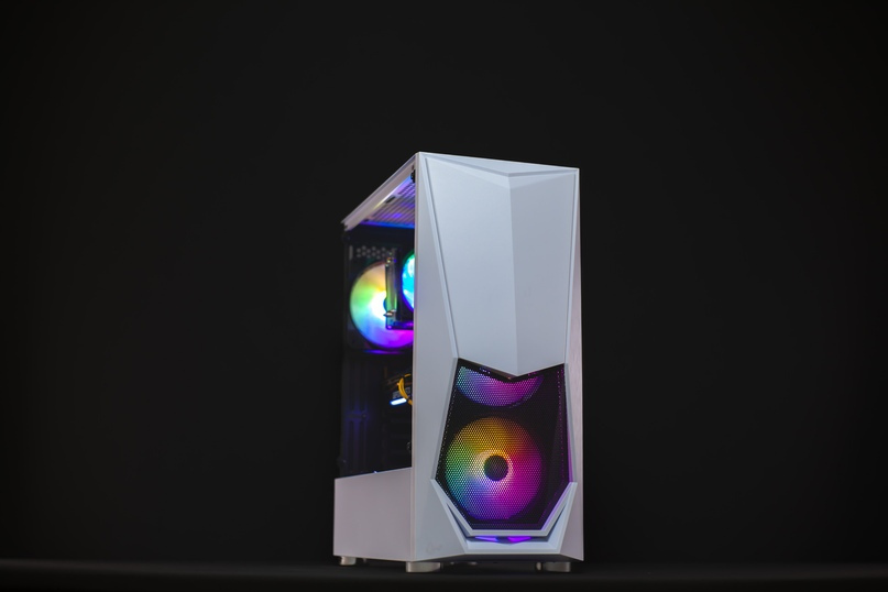 Intel Core i3-10100F / GTX1660 SUPER