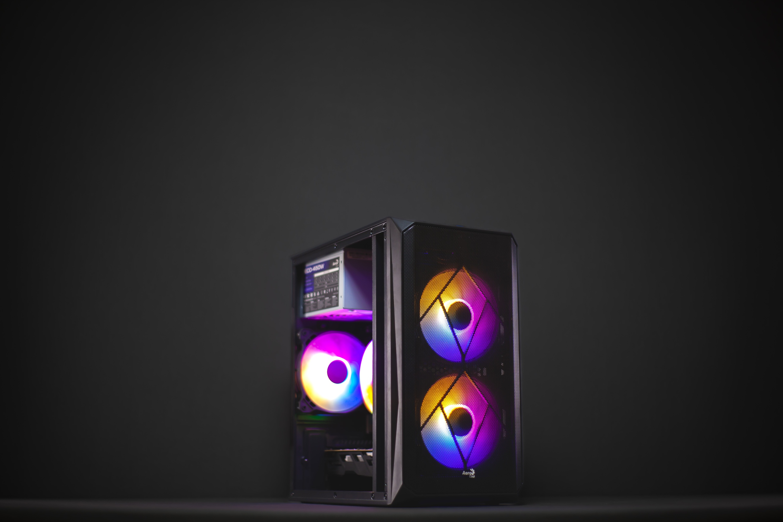 Intel Core i5-3570 / RX550 2Gb