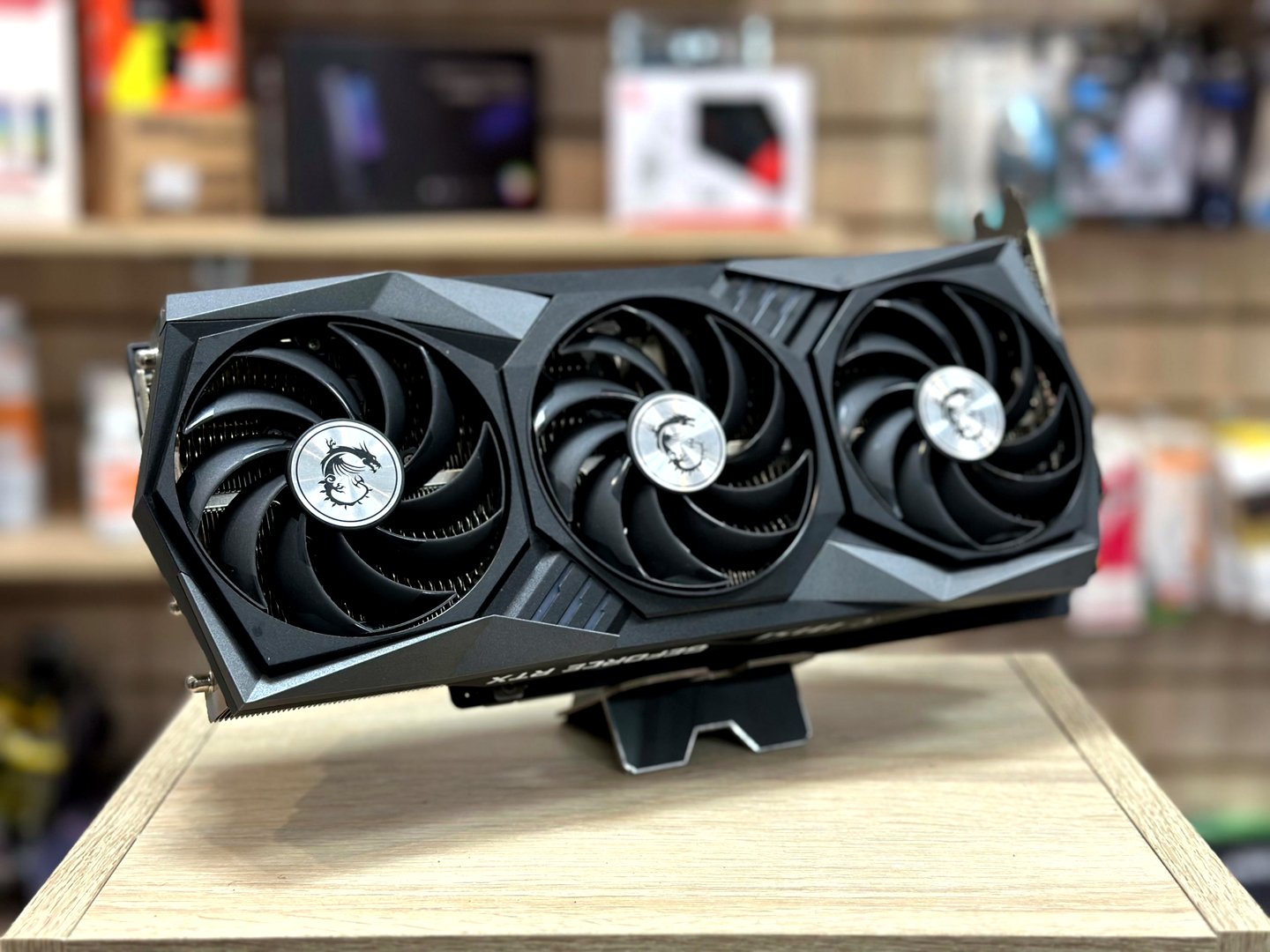 [Б/У] Видеокарта MSI GeForce RTX 3080 GAMING X TRIO 10G