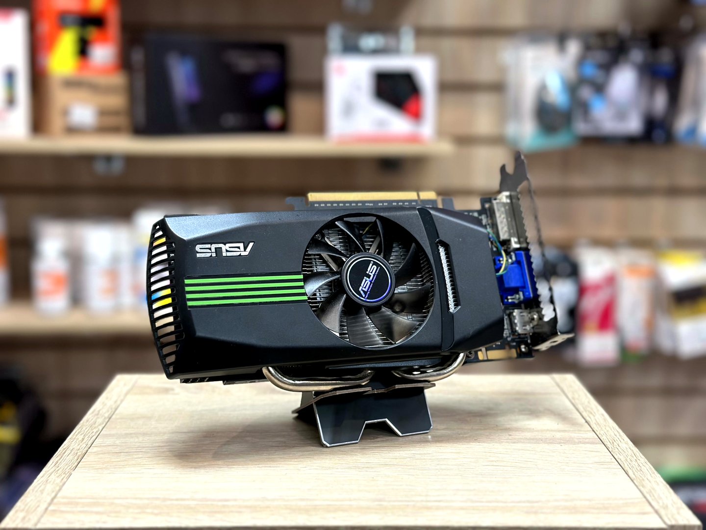 [Б/У] Видеокарта ASUS GeForce GTS 450 DIRECTCU/DI/1GD5