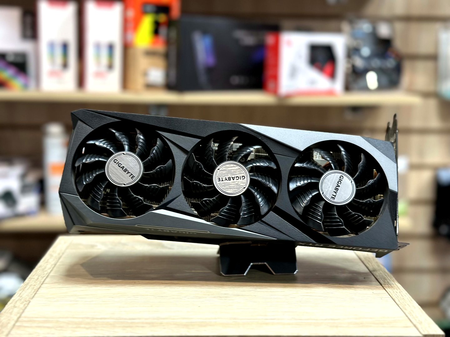 [Б/У] Видеокарта Gigabyte GeForce RTX 3070 Gaming OC 8G