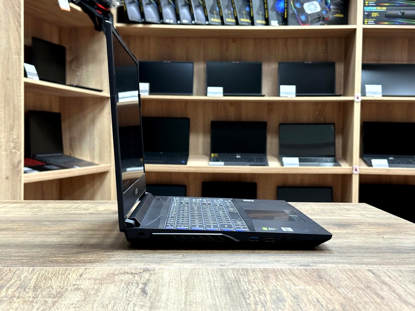 картинка [Б/У] Ноутбук 15,6" Hasse NH5x-xDPx [i5-10200H / RTX 3060 6GB] от магазина Одежда+