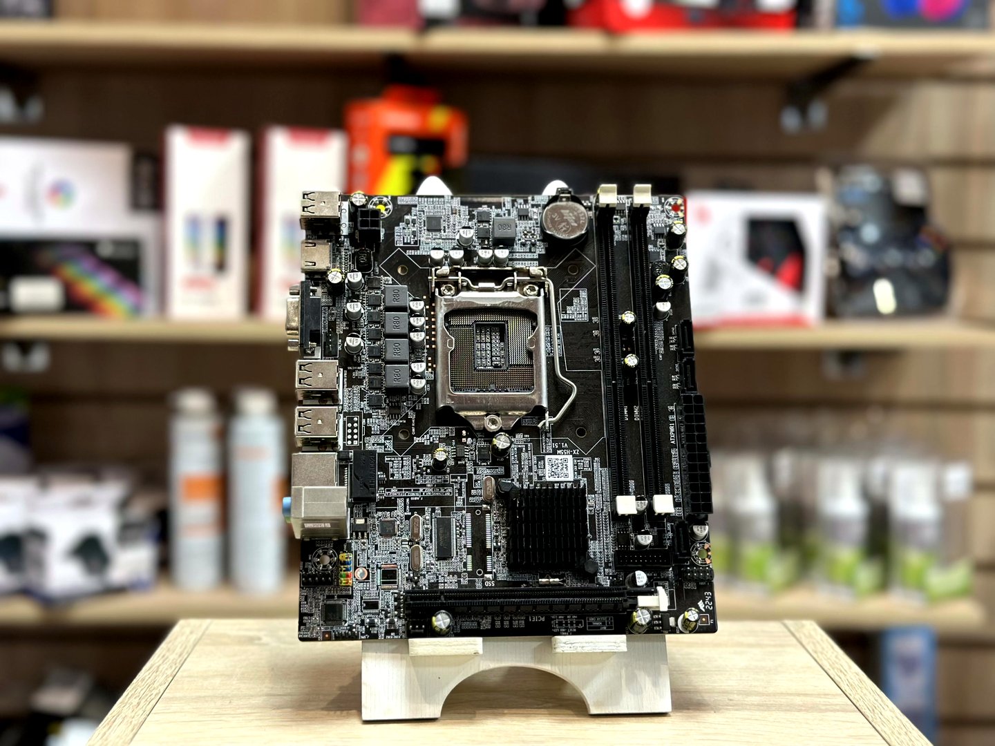 картинка [Б/У] Материнская плата Shenzhen Hongdafeng Electronics ZX-H55M | LGA1156 от магазина Одежда+