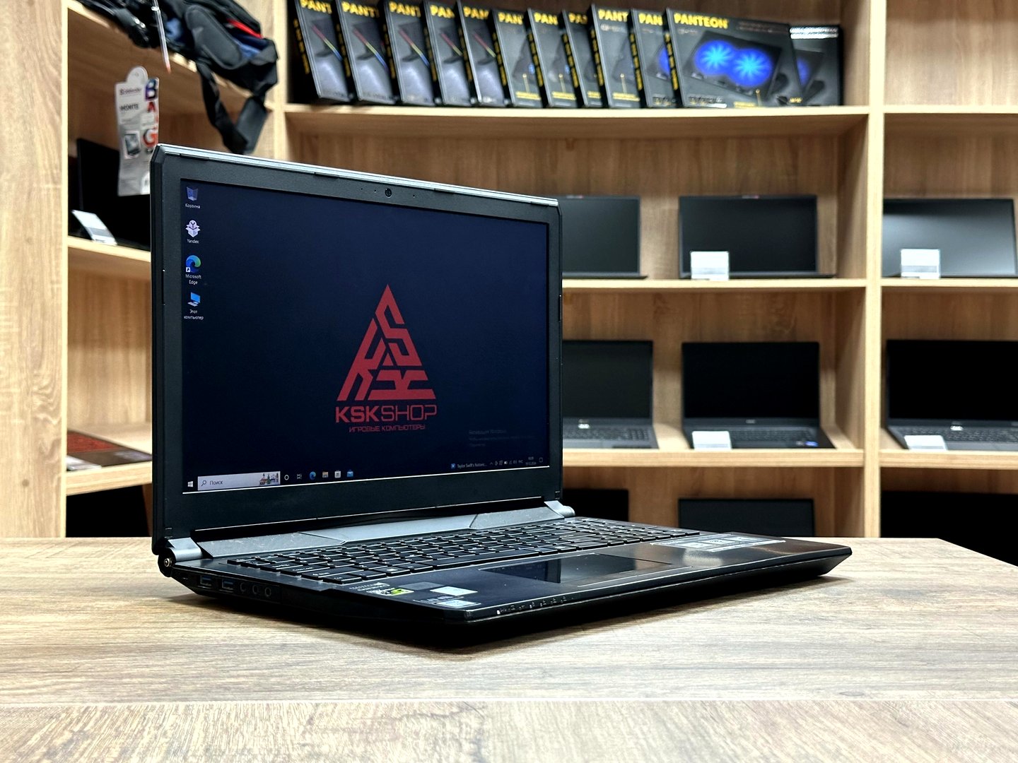 картинка [Б/У] Ноутбук 15,6" SHINELON I7-6700 от магазина Одежда+