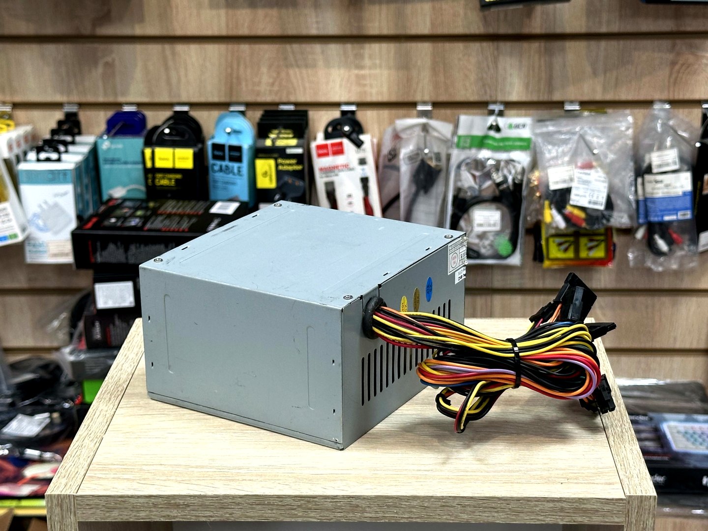 картинка [Б/У] Блок питания KIMPRO | 350W от магазина Одежда+