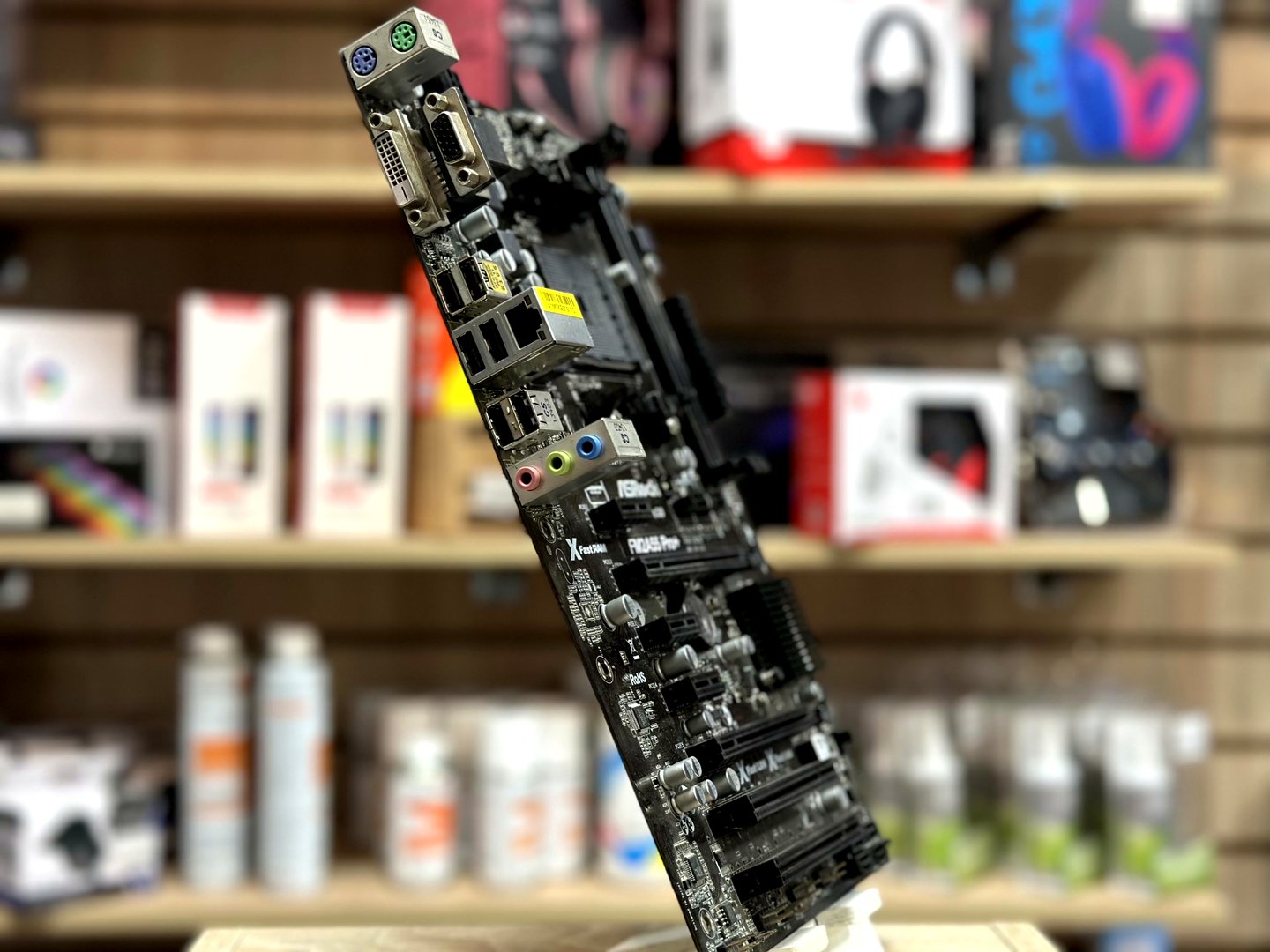 картинка [Б/У] Материнская плата ASRock FM2A55 Pro+ | FM2+ от магазина Одежда+