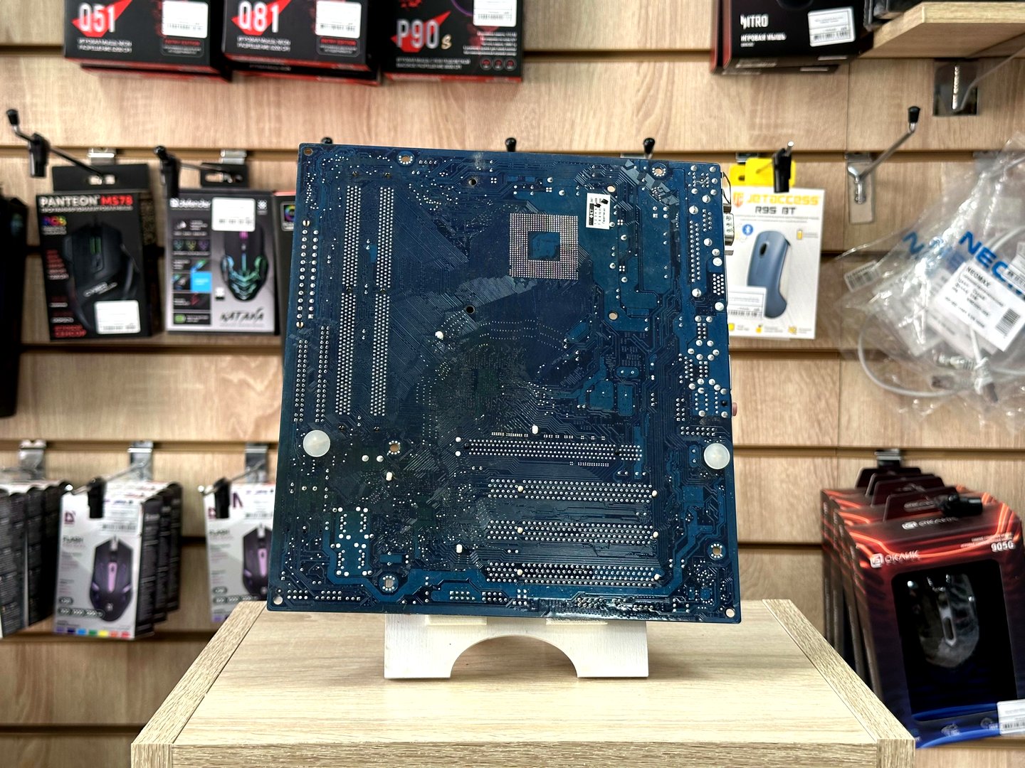 картинка [Б/У] Материнская плата Gigabyte GA-945PLM-S2 | LGA775 от магазина Одежда+