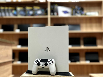 [Б/У] Игровая консоль PlayStation 4 Pro 1Tb (CUH-7218B)